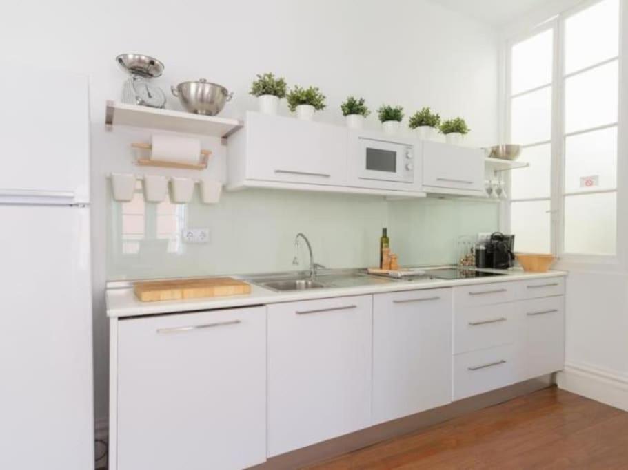 Chic Casa Cathedral At Calle Fresca 2-bedroom In City Center * Malaga
