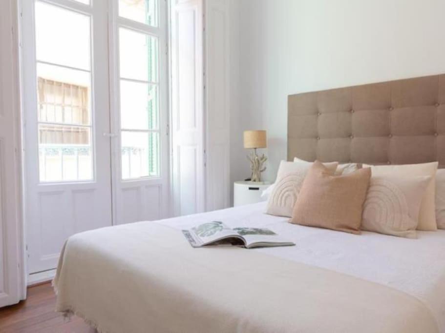 Chic Casa Cathedral At Calle Fresca 2-bedroom In City Center * Malaga