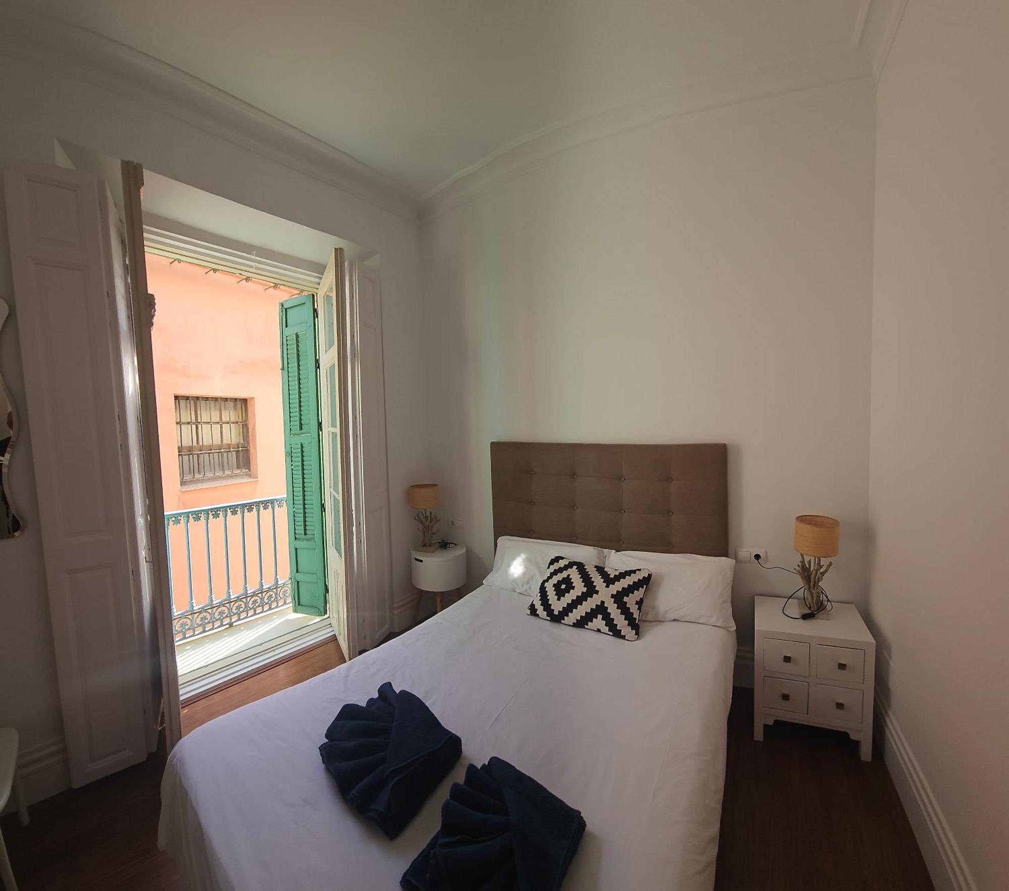 Chic Casa Cathedral At Calle Fresca 2-bedroom In City Center Appartement